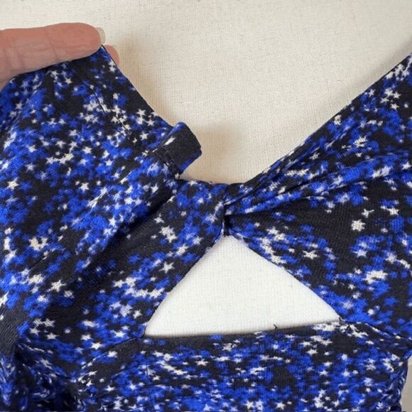 NWT Urban Outfitters Juliana Ruched Crop Peekaboo Stretch Blue Black Size Small - Picture 3 of 12